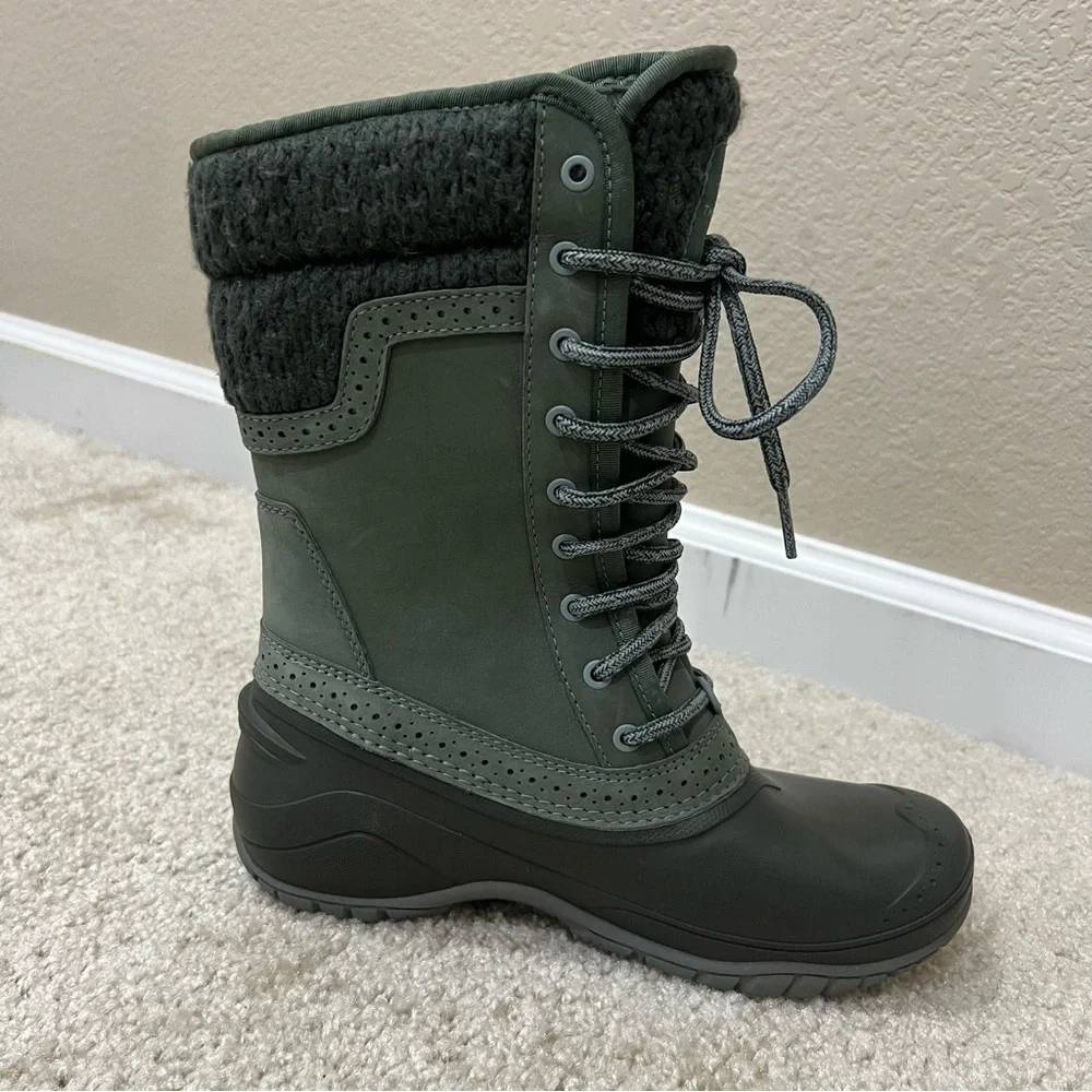 The North Face Women Shellista II Dachund Green Mid Winter Boots Size 5.5,